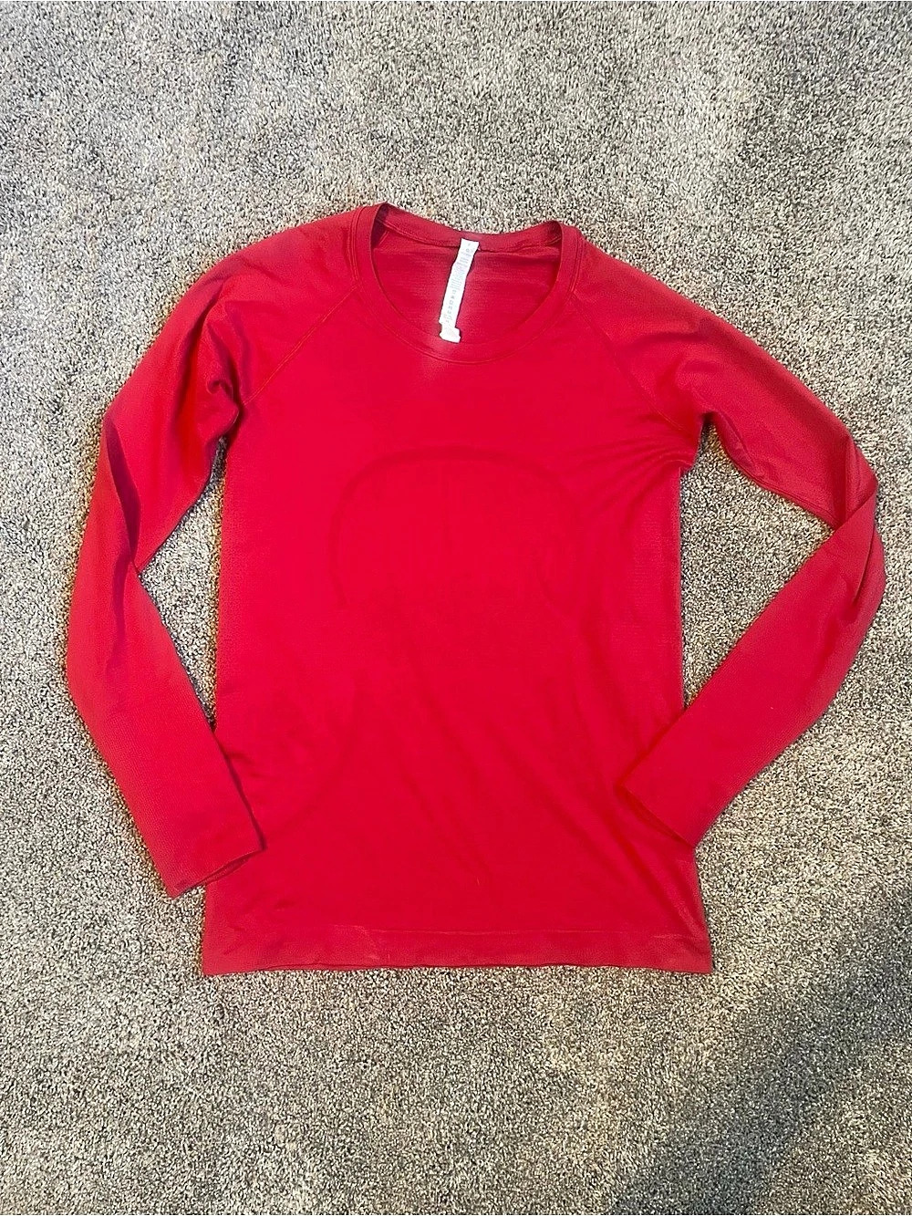 lululemon Swiftly Tech Long-Sleeve Shirt 2.0 Red Size 8